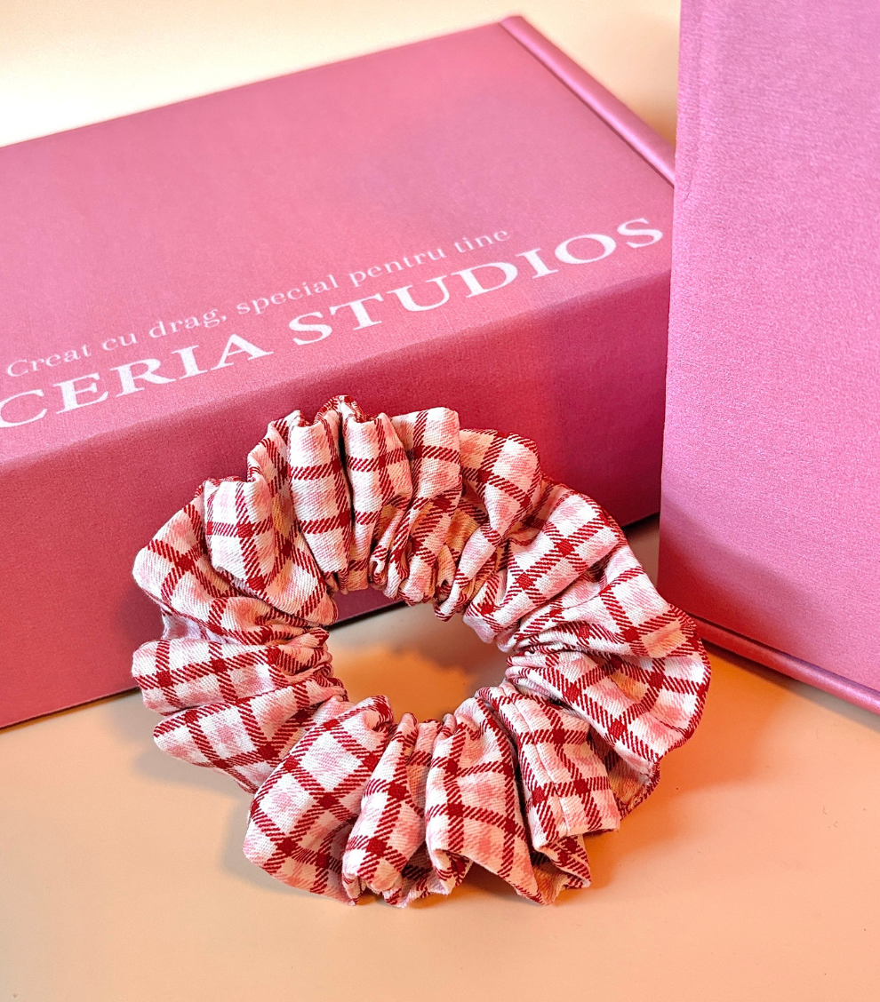 Elastice de Păr Handmade –Bordo în Carouri